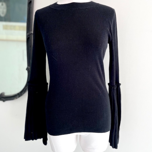 Banana Republic Black Pleated Bell Sleeve Sweater - Picture 2 of 6